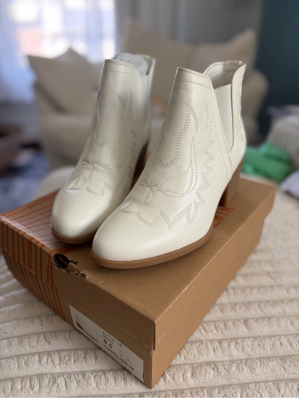 Western-Inspired Women's Ankle Boots